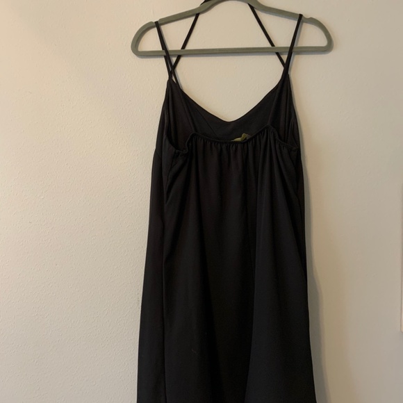 Black Dress - Picture 3 of 4